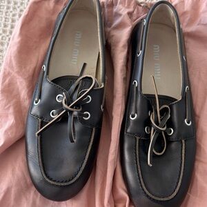 Miu miu distressed leather loafers. Brown.